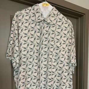 May mast men’s short sleeved shirt